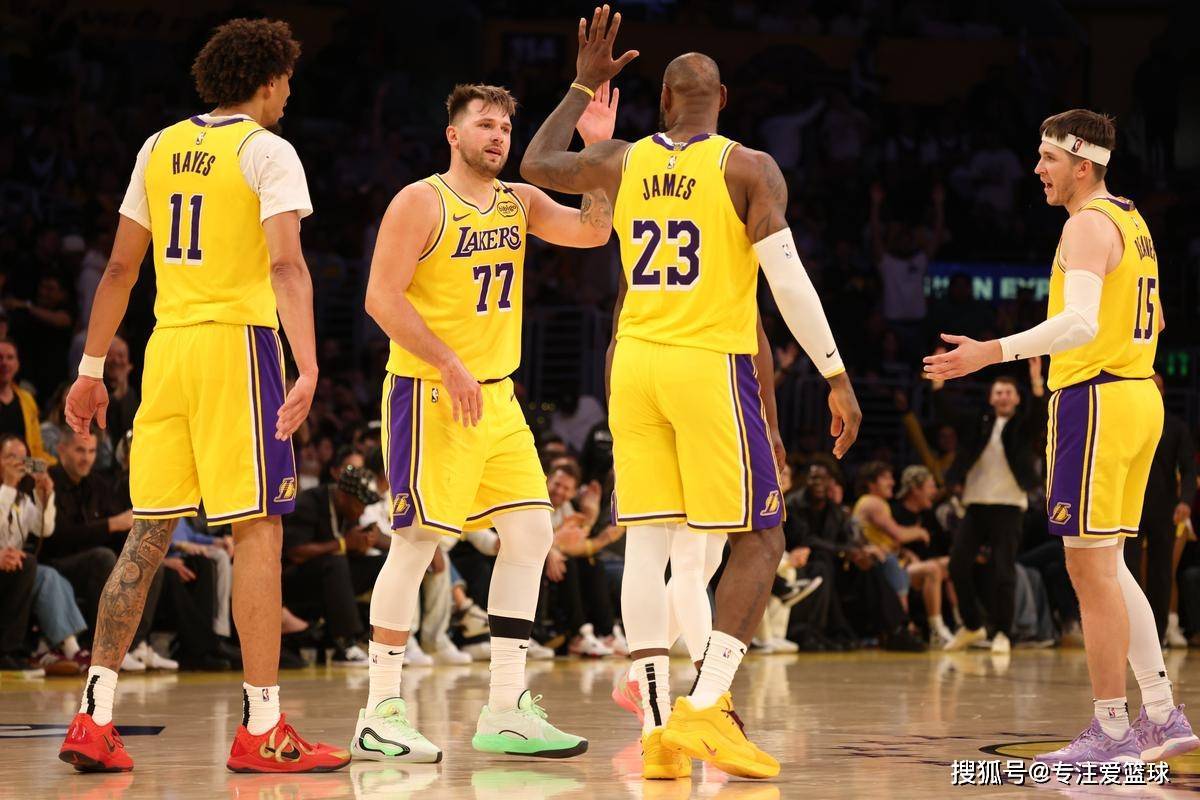 AYX SPORTS-国王杯赛程吃紧，洛杉矶湖人今晚回应争议，质疑声仍在，阵容厚度经受考验