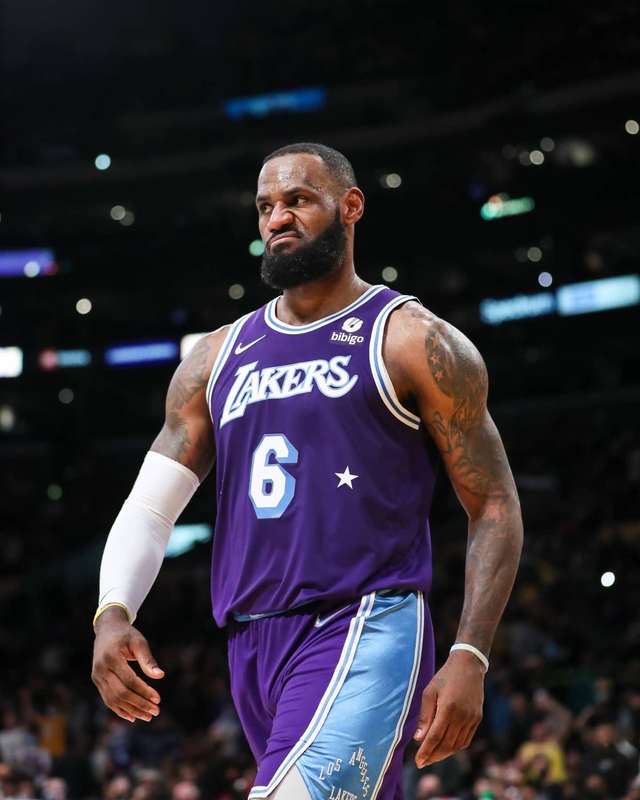 爱游戏中国-里程碑夜！皇家马德里造点机会；NBA常规赛清晨刷纪录；质疑声仍在；赛季目标并未改变的简单介绍