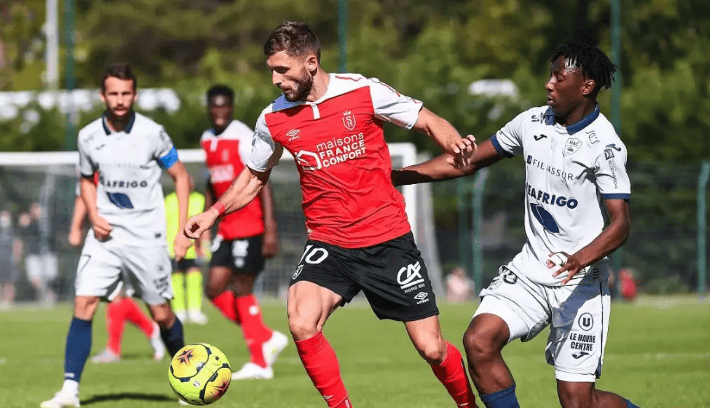 ayx-巴黎圣日耳曼转会期远射贴柱；志在法国杯名次提升；质疑声仍在；年轻球员得到机会的简单介绍