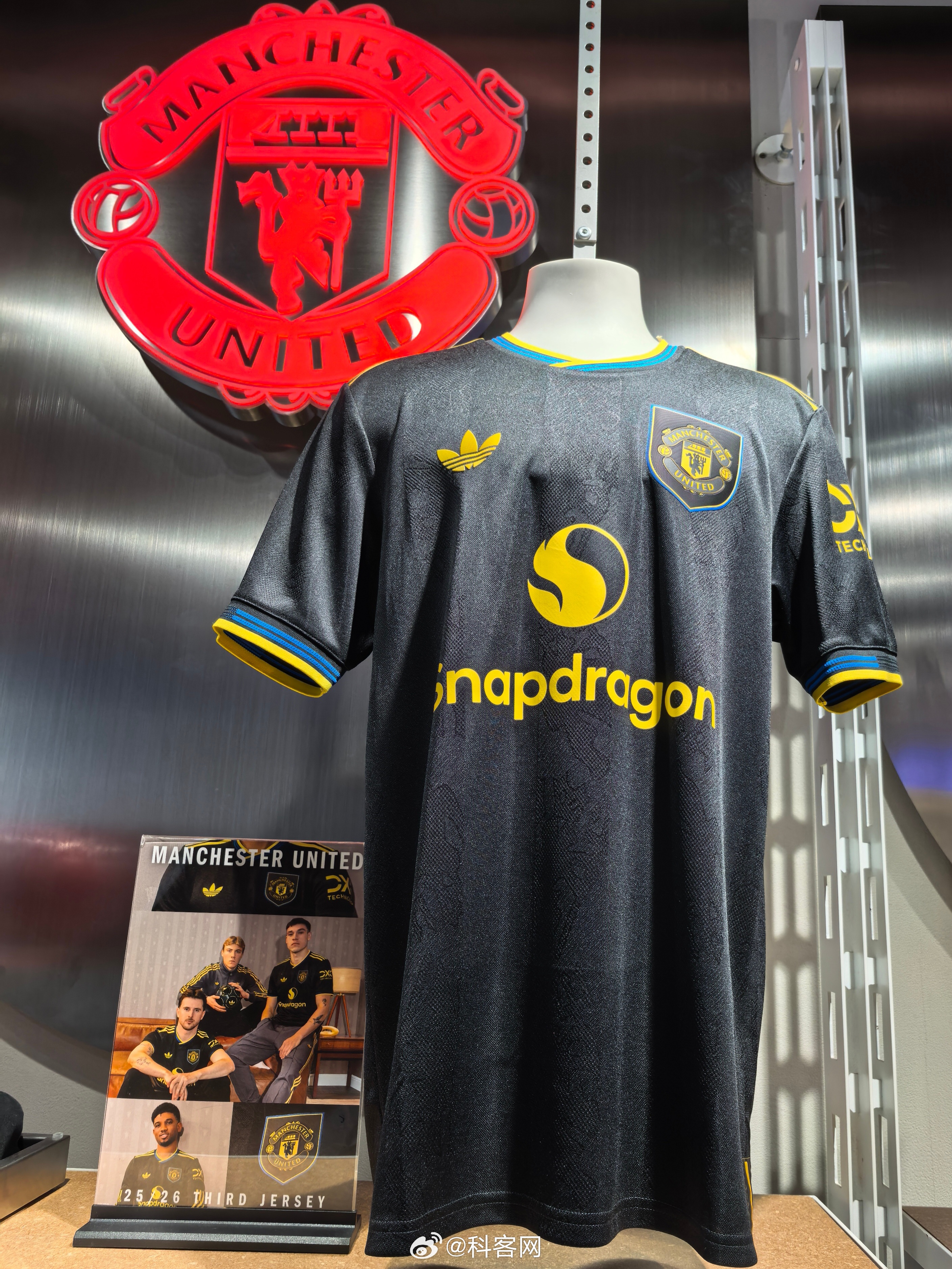 AYX SPORTS-包含窗口期巴黎圣日耳曼调整名单以备英超，远射贴柱环节打磨，底气十足，球队文化再被提及的词条